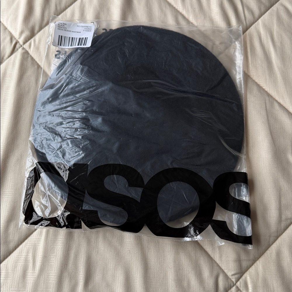 ASOS Elegant Black Beret - Picture 4 of 4
